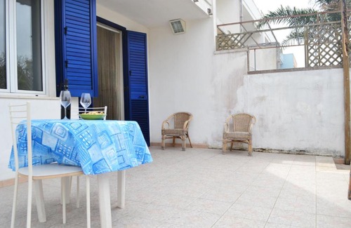 San Foca House | Charming Home On The Beach With Spacious Terraces Garden - Pets Allowed