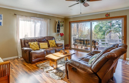 East Shore House | Charming Home w/ Private Dock on Lake Almanor!
