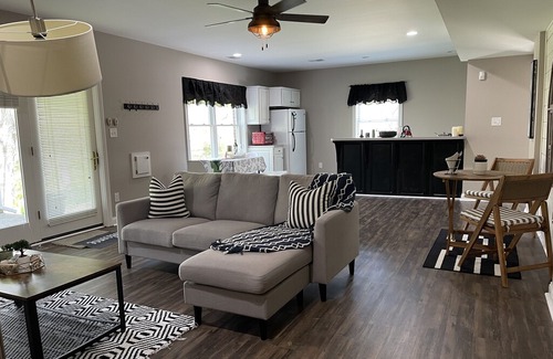 Prospect House | Charming home with hot tub, patio & lush green backyard