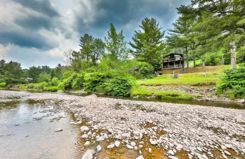 Hunter House | Charming Home with Majestic View