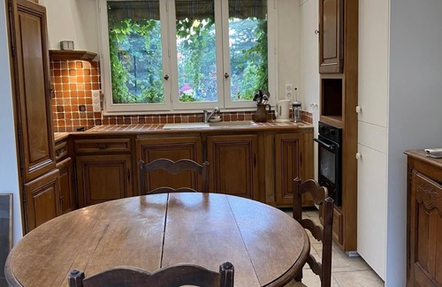 Enghien-les-Bains House | Charming house in town center, close to lake, train station and casino.