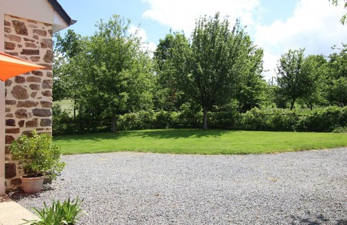 La Colombe Cottage | Charming house amid apple trees - 4 pers, La Colombe