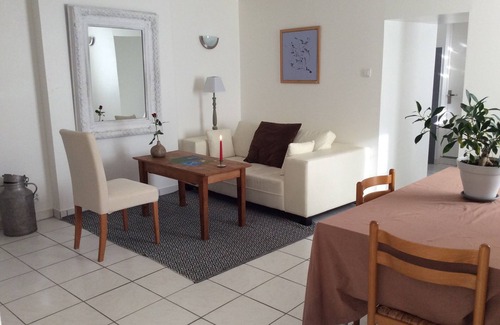 Tourlaville House | Charming house "Calm in the City"