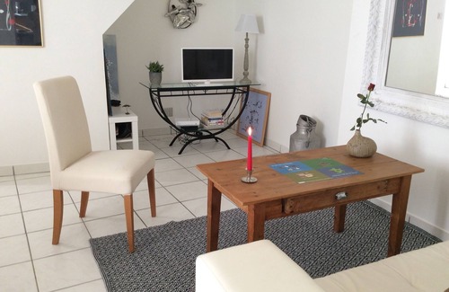 Tourlaville House | Charming house "Calm in the City"
