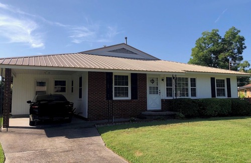 Augusta House | Charming house close to Airport, The Masters Tournament