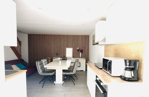 Coutances House | Charming house in Coutances with heated pool, up to 8 coucharges