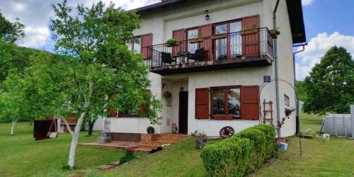 Donji Lapac House | Charming House in Donji Lapac with Private Pool