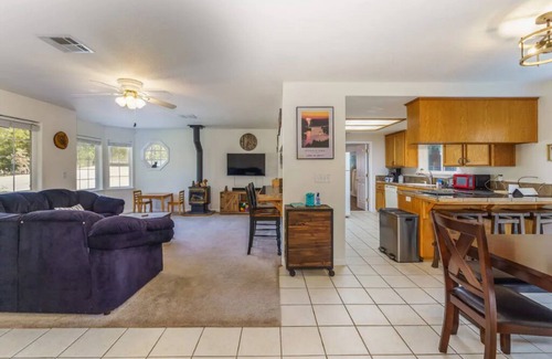 Oakhurst House | Charming house in green heaven with pool table with lovely backyard