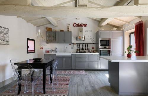 Trequanda House | Charming House in Trequanda with Shared Pool