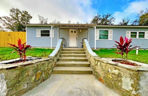 St. Augustine South House | Charming house with free WiFi, AC min from hospital min from historical downtown