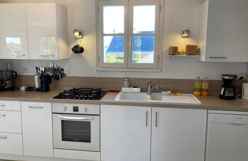 Locmaria House | Charming House with Large Garden, 800m from Grands Sables Beach