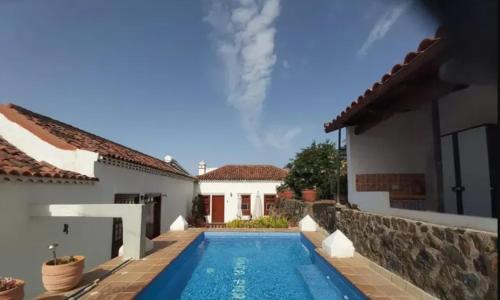 Valle de Guerra House | Charming house with shared pool in San Cristóbal de La Laguna