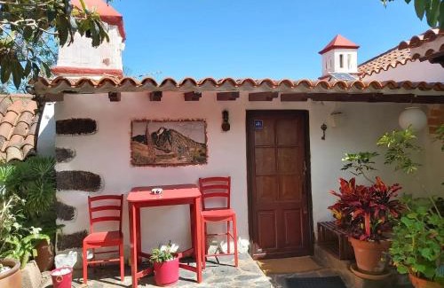 Valle de Guerra House | Charming house with shared pool in San Cristóbal de La Laguna
