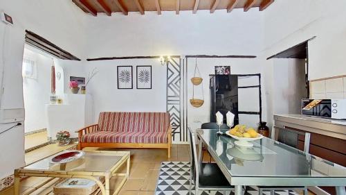 Valle de Guerra House | Charming house with shared pool in San Cristóbal de La Laguna