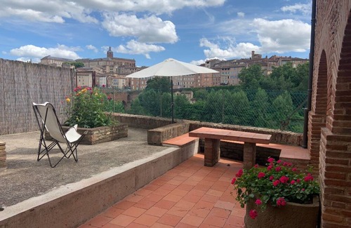Albi House | Charming house with terrace and spectacular view of the Episcopal City