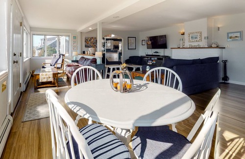 Hyannis House | Charming Hyannis Beach House with Spectacular Ocean Views