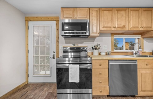 Pittsfield House | Charming In-Town New Build – Comfortable, Convenient, Efficient