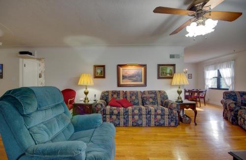 Jefferson City House | Charming Jefferson City Home 2 Mi to Downtown!