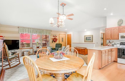 Rome House | Charming Lake Arrowhead/Sand Valley Golf Cabin Retreat