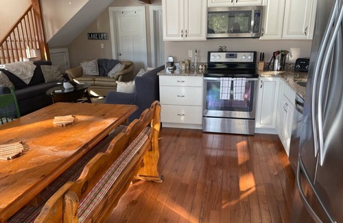 Mirror Lake Cottage | Charming Lakefront Cottage on Winter Harbor – Your Perfect Escape