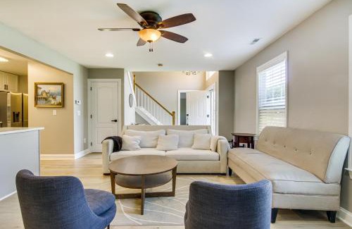 Lewes House | Charming Lewes Townhome with Sunroom 5 Mi to Beach!