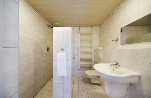 Renesse Hotel | Charming Manor Room Perfect for Romantic Escapes - Near the beautiful North Sea