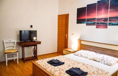 Cres Apartment | Charming marine style apartment