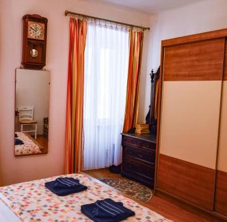 Cres Apartment | Charming marine style apartment