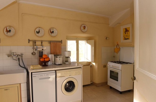 Todi Apartment | Charming Medieval Townhouse with Breathtaking Views in the historic centre Todi