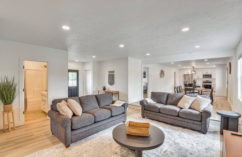 Middlebury House | Charming Middlebury Retreat w/Patio & Fire Pit