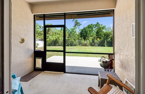 Indian Trails House | Charming Modern Family Home