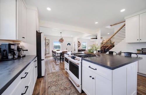 Plain City Other | Charming modern farmhouse close to Dublin, OH and perfect for entertaining