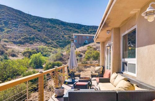 Thousand Oaks House | Charming Mountain Retreat in enjoyable Newbury Park with AC, WiFi