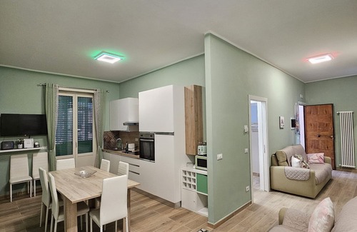 Vatican Apartment | Charming new apt. S. Peter up to 8 sleeps, 3 bedr, 2 bathr, new May 2023!
