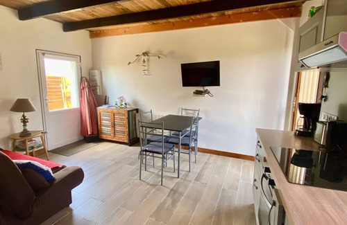 Groix Apartment | Charming New Cottage in Groix