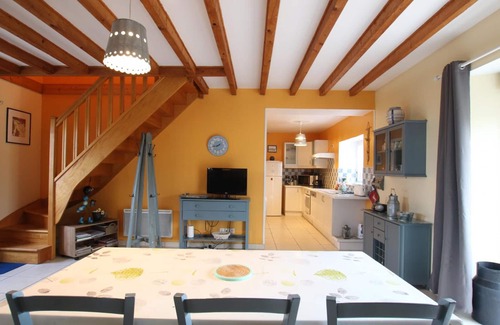 Ravenoville Cottage | Charming Norman house near the sea, with private garden