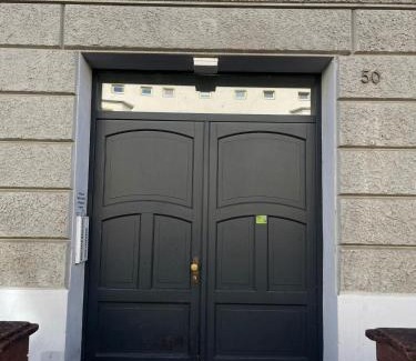 Sudenburg Apartment | Charming old building for 2