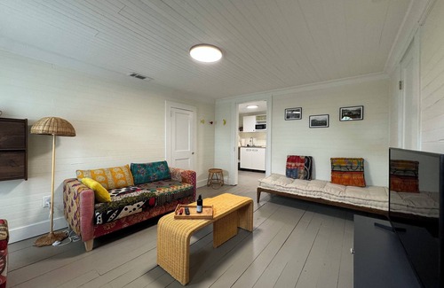 Newton Apartment | Charming one-bedroom apartment