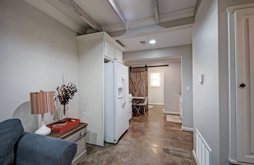 Greater Belhaven House | Charming One-Bedroom Unit in Historic Belhaven!