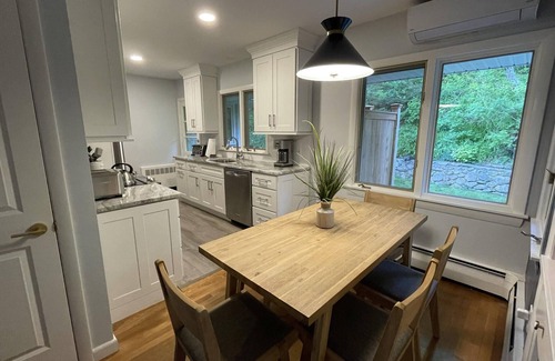 Osterville House | Charming Osterville Getaway – Walk to Village & Beach!