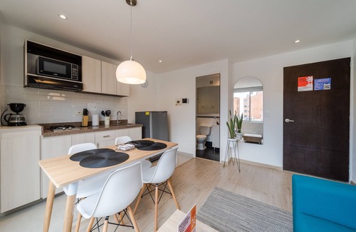 Financial District Apartment | Charming Place in Chapinero Alto - Enhanced Wifi Connection