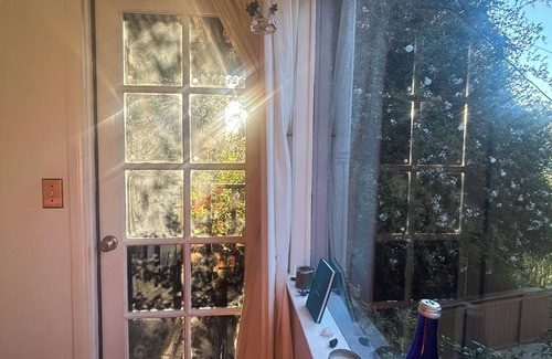 Elysian Heights House | Charming private house in the heart of Echo Park, surrounded by beautiful nature