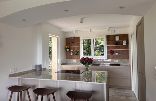 Tourrettes-sur-Loup Villa | Charming Provencalvilla, swimming pool, pool house,very quiet,south, olive trees