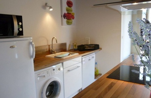 La Croix-en-Touraine Cottage | Charming Restored Barn in Loire Valley with Free WiFi, Baby Kit, and Proximity to Top Sites