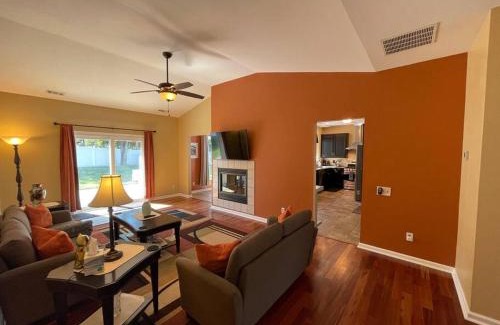 Bear House | Charming Ranch Retreat in Bear Delaware