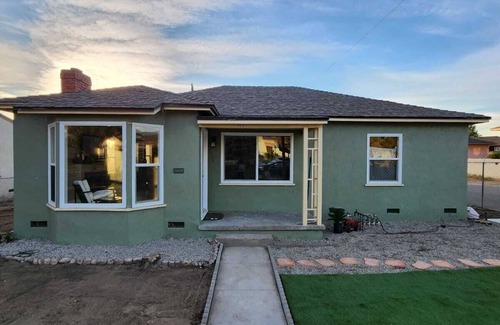 Redlands House | Charming Redlands home, modern comfort, near downtown. Explore Big Bear nearby