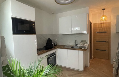 Old Town Apartment | Charming renovated apartment Old Nice & beaches