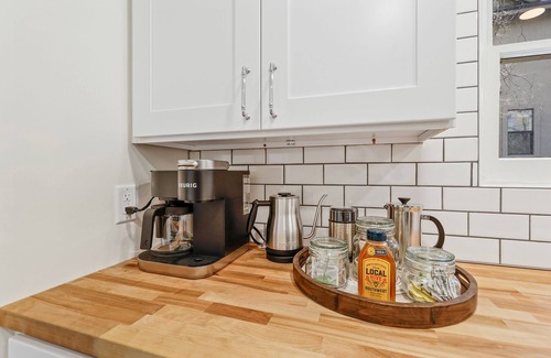 Downtown Flagstaff House | Charming Renovated Cottage, 1/2 Mile From the Heart of Downtown Flagstaff