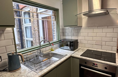 Brent House | Charming, renovated House in WillesdenGreen -15min to Baker Street