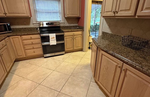 Carrollton House | Charming Riverside Getaway in Carrollton, KY